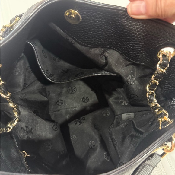 Like New Tory Burch Leather Marion Slouchy Tote - Picture 8 of 13